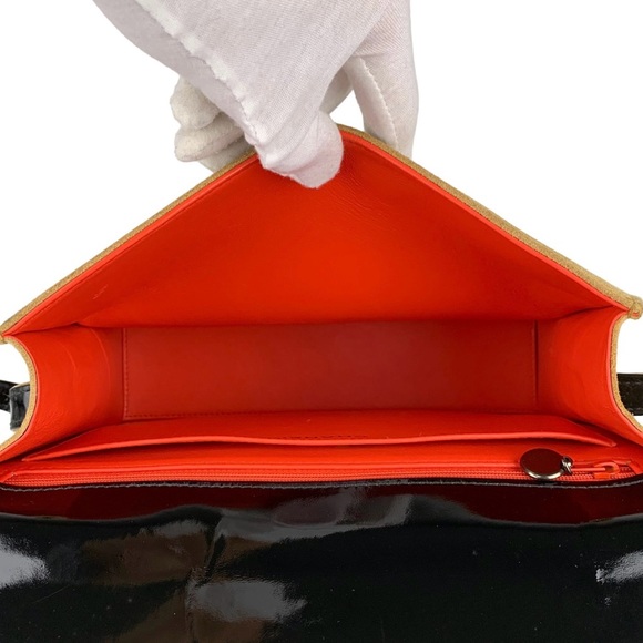 Vintage Suede and Patent Chanel purse - Picture 7 of 10